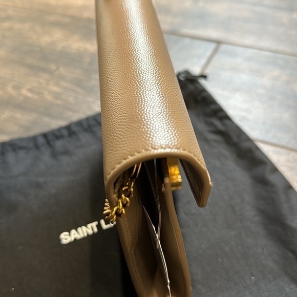 SAINT LAURENT
cassandra chain wallet in grain de poudre embossed leather NWT - Picture 5 of 8